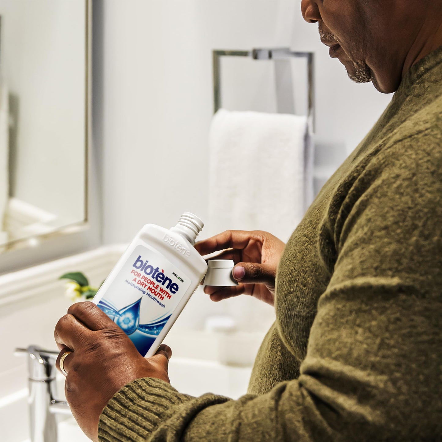 Biotene Dry Mouth Moisturising Mouthwash 500ml - Fresh Mint